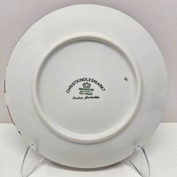 Barbara Furstenhofer Christmas Market Decorative Plate Christkindlesmarkt 7 3/4" - Picture 2 of 2